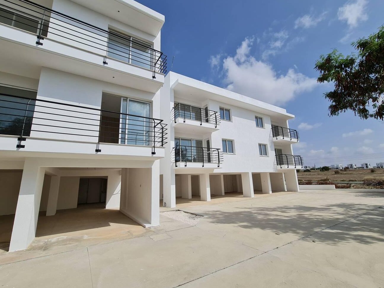 Larnaca o Paphos: ¿qué ciudad elegir para invertir?